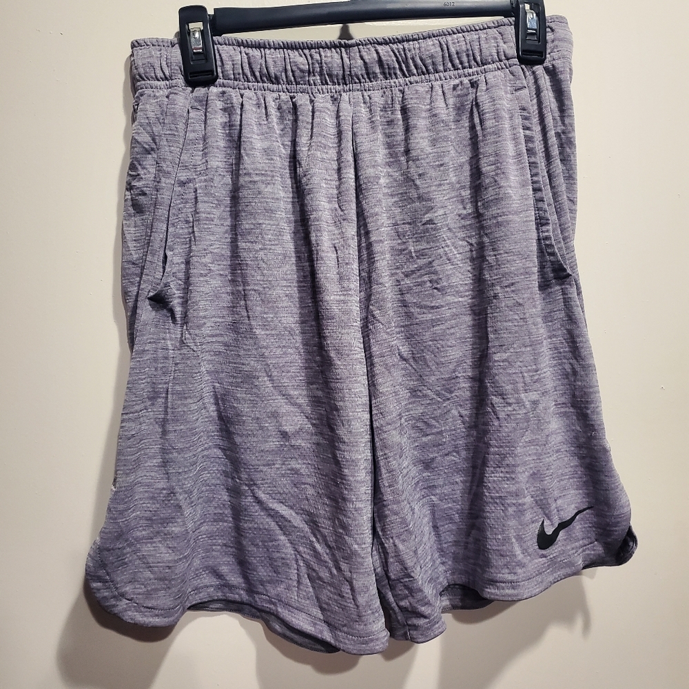 Nike Men's Gray Athletic Shorts Medium